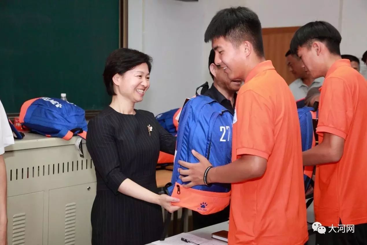 河南的足球_河南足球叫什么名字_河南足球历史