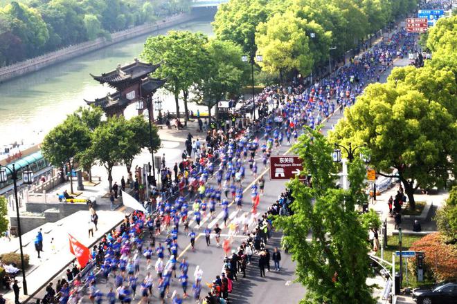 马拉松报名赛事经历怎么写_马拉松报名赛事网站_马拉松赛报名